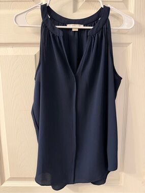 C&E Lifestyle Workwear Women’s Navy Sleeveless V-Neck Navy Dress Blouse Size M